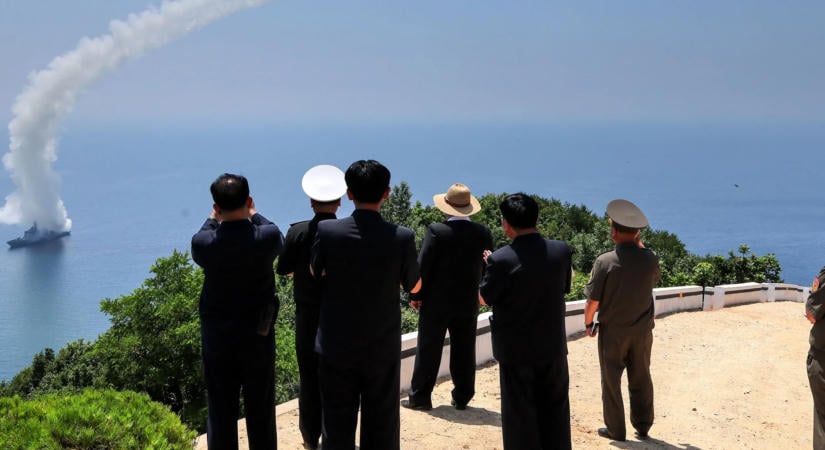 MI-vezérelt torpedót és új rakétákat tesztelt Észak-Korea