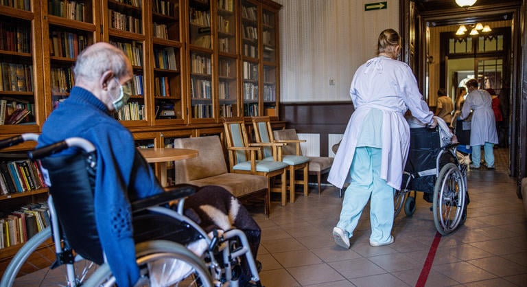 Hegedűs Zsolt ismertette a 2027-es egészségügyi béremelés részleteit