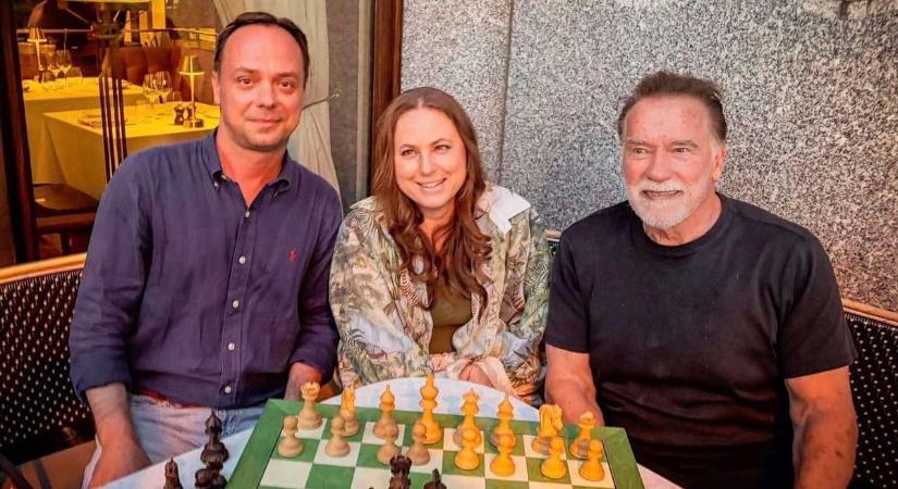 Nyitrai Zsolt Arnold Schwarzeneggerrel és Polgár Judittal sakkozott egy történelmi mérkőzésen