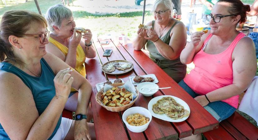 Tócsni-illat, pompás ízek és Fáraó-buli a vasi településen (fotók)