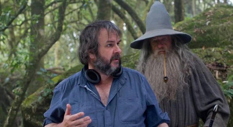 Peter Jackson megerősítette, hogy a Tintin 2. lesz a következő filmje, de két A Gyűrűk Ura-filmmel kapcsolatban is hozott jó híreket