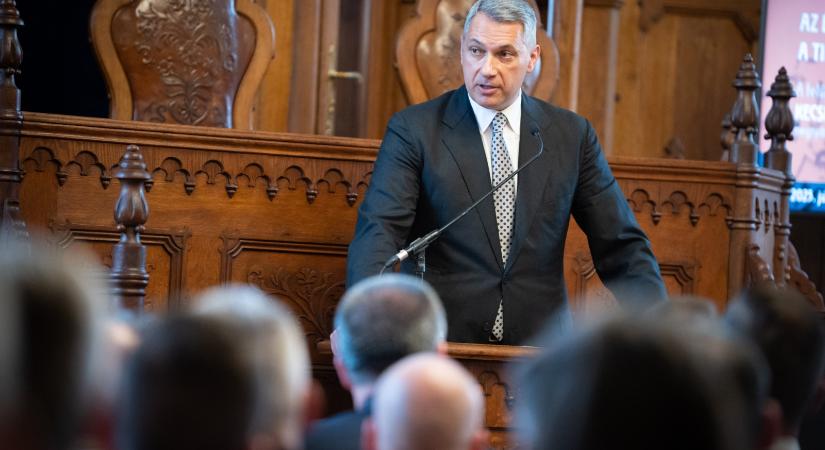 Lázár János jelentős, régiós fejlesztési programról számolt be