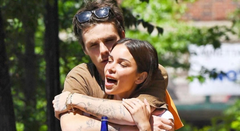 Pikáns képekkel köszöntötte Cruz Beckham Jackie Apostelt  Az egyik túl merész fotóra a rajongók döbbenten reagáltak