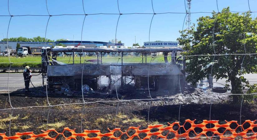 Balesetet szenvedett a Komáromi FC egyik utánpótláscsapata az M1-esen