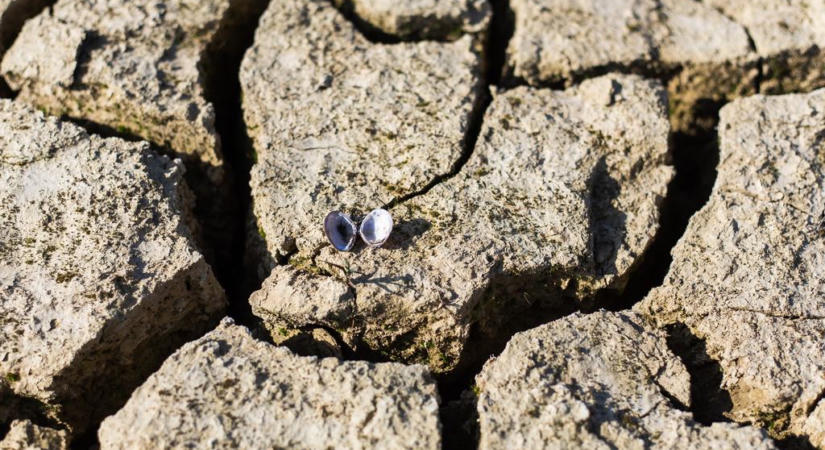 Sokkoló fotókon az újabb kiszáradt magyar tó