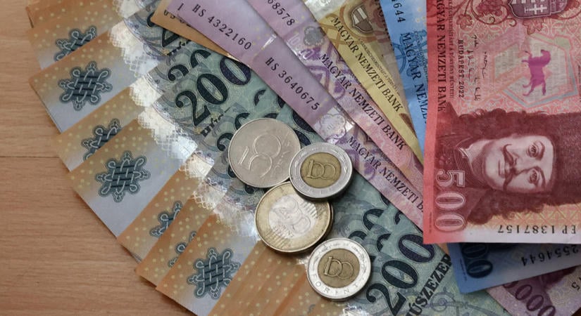 Gyengült a forint