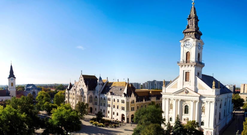 Magyar siker az Európai Virágos Városok és Falvak versenyén: Kecskemétet és Etyeket is díjazták