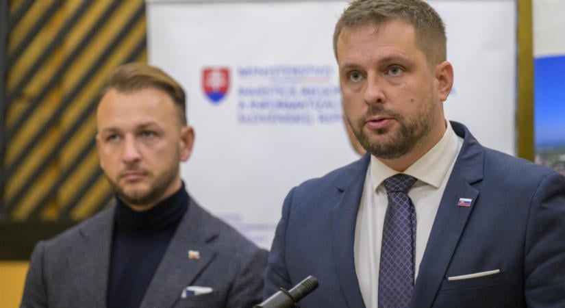 Memorandumot írt alá a két tárca az egészségügyi dolgozók védelméről