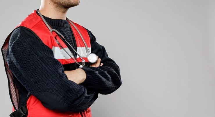 Kiégés, másodállások, agresszió? Megszólalt a vezető, miután pécsi ápolók ájulásig vertek egy beteget