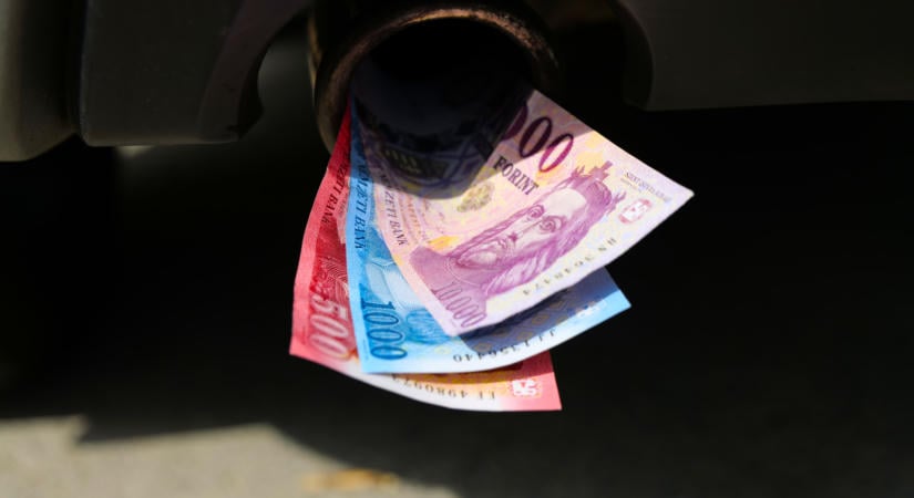 Itt a döntés: így alakul a benzin és a dízel ára