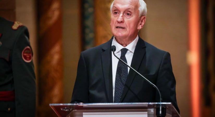 Baka András orvosi kamarai törvényéhez fűzött javaslataiból egyet elfogadott, egyet visszautasított az Országgyűlés