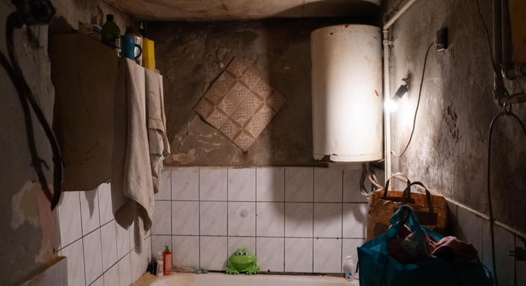 Miért nincs mindenhol fürdőszoba? – kérdezték a buliban, majd összehoztak egy kiállítást