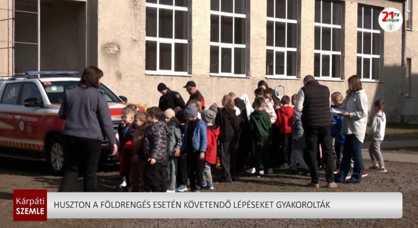 Huszton a földrengés esetén követendő lépéseket gyakorolták – (videó)
