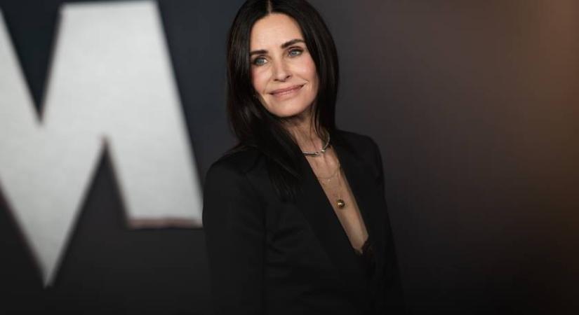 A Jóbarátok Monicája szakított 12 évvel fiatalabb párjával: 12 év után ment szét Courteney Cox és a híres zenész