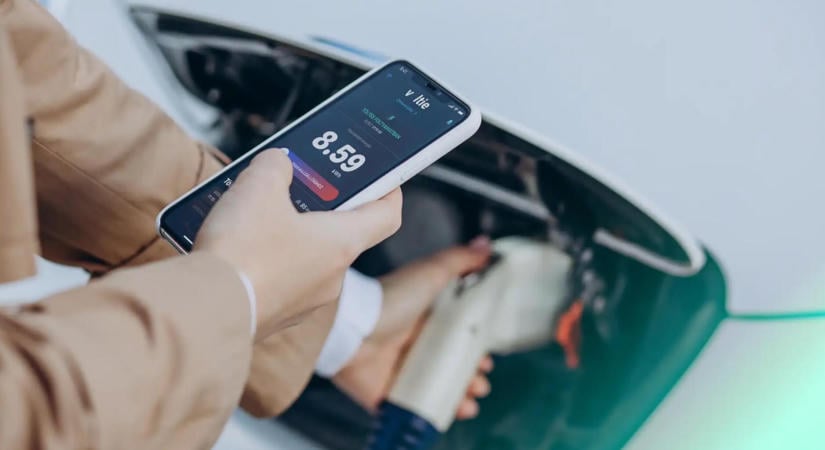 Hordozható elektromos autó töltő: biztonsági megoldás vagy állandó társ?