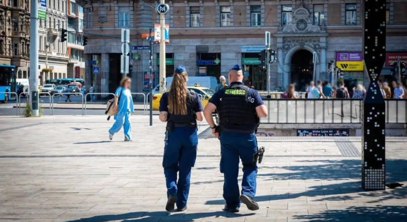 Változás jön a Blaha Lujza téren, fokozzák a rendőri jelenlétet