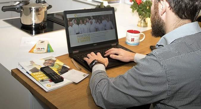 A home office kiterjesztését tanácsolja az IVSZ is