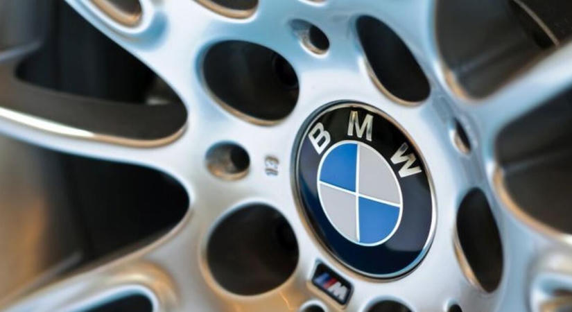 Több ezer dolgozót készül lapátra tenni a BMW
