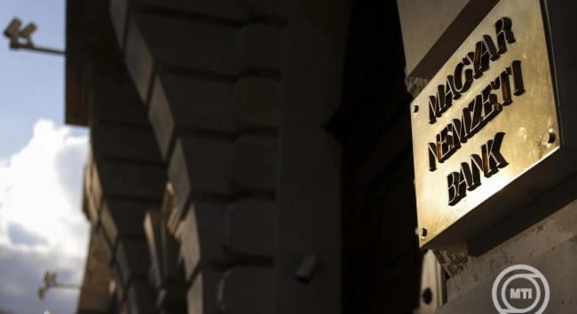 A jegybank tavalyi beszámolóját tárgyalják a képviselők