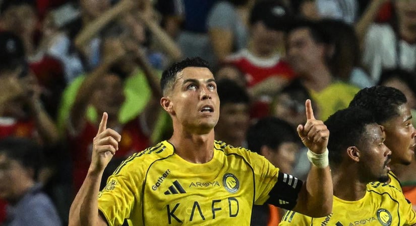 Új lehetőség gurult Ronaldo elé, irányváltás jön a karrierjében