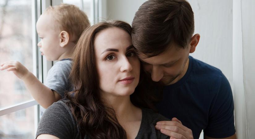 A gyerek előtt és után: mi történik a párkapcsolattal valójában?