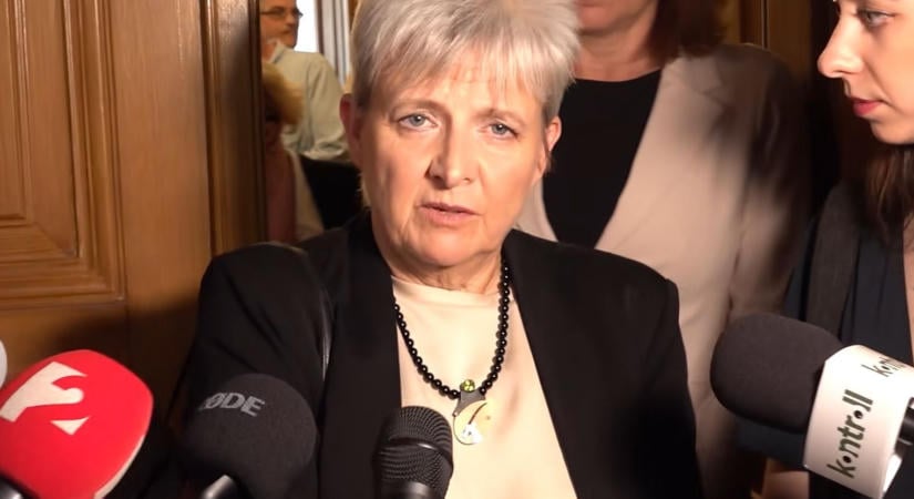 Könnyebb lesz sztrájkolni az iskolákban és nagyobb beleszólást kap a tantestület a pedagógiai programba