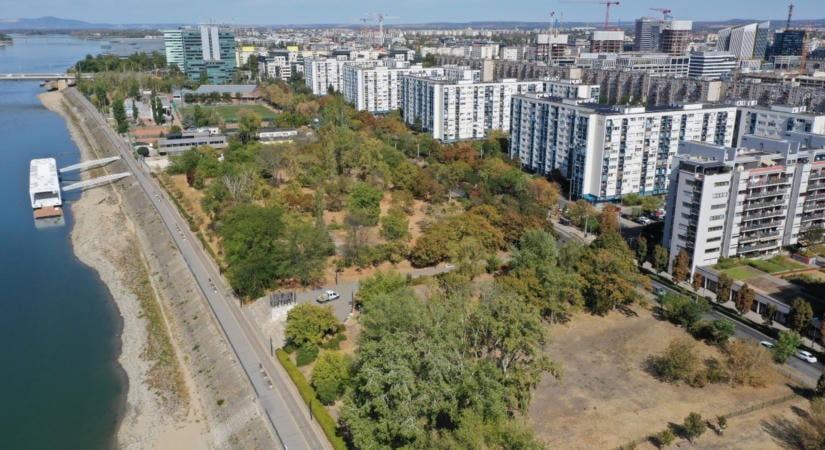 Hatalmas új park épül Budapesten: ekkora zöldövezetet kap a népszerű folyóparti kerület