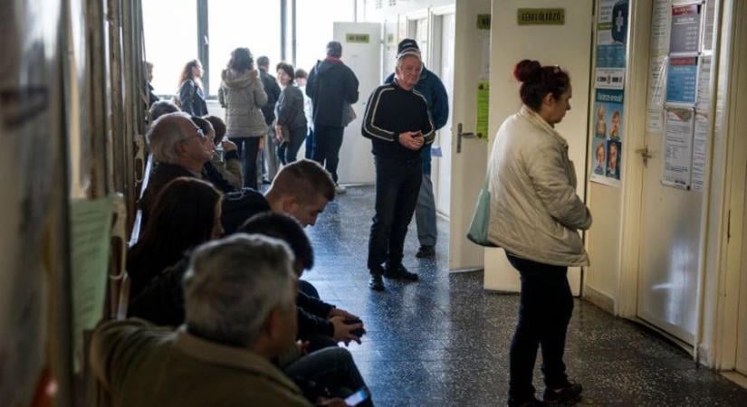 Társadalombiztosítás: elhalasztották a Komplex Jogviszony-Nyilvántartás bevezetését