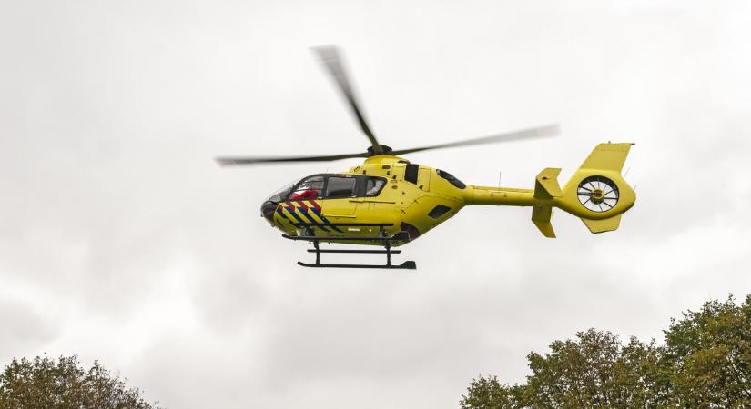 Bravúros akciót videóztak a somogyi tónál: helikopter mentette ki a nádasba süllyedt férfit
