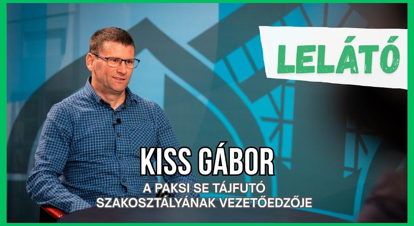 Lelátó – 2026.04.28. – Vendég: Kiss Gábor, a Paksi SE tájfutó szakosztályának vezetőedzője