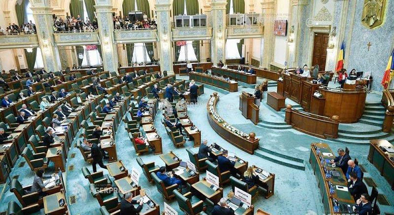 Újabb rendkívüli ülésszakot tart a szenátus