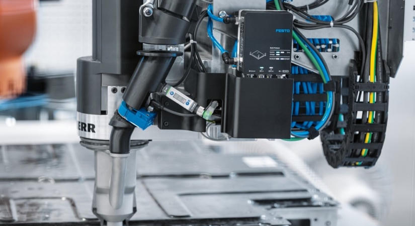 Elektromos akkumulátorok automatizált szétszerelése