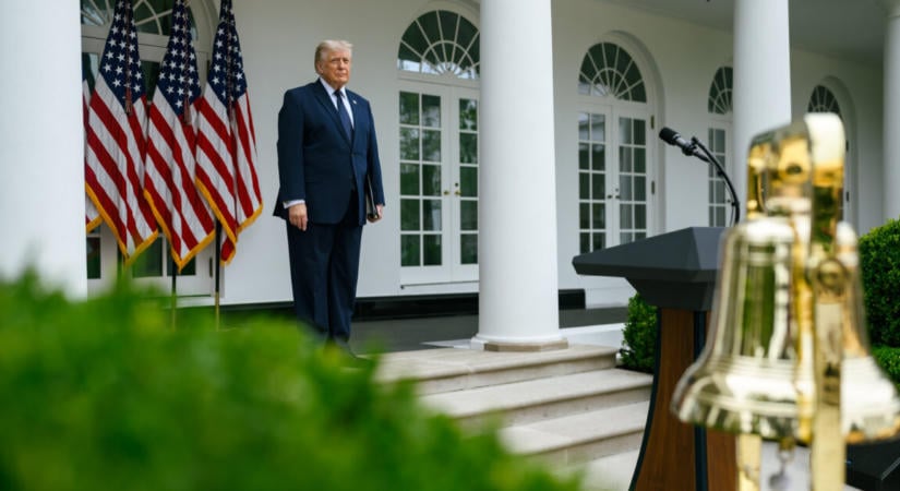 Rendkívüli bejelentést tett Trump Oroszország és Fehéroroszország kapcsán