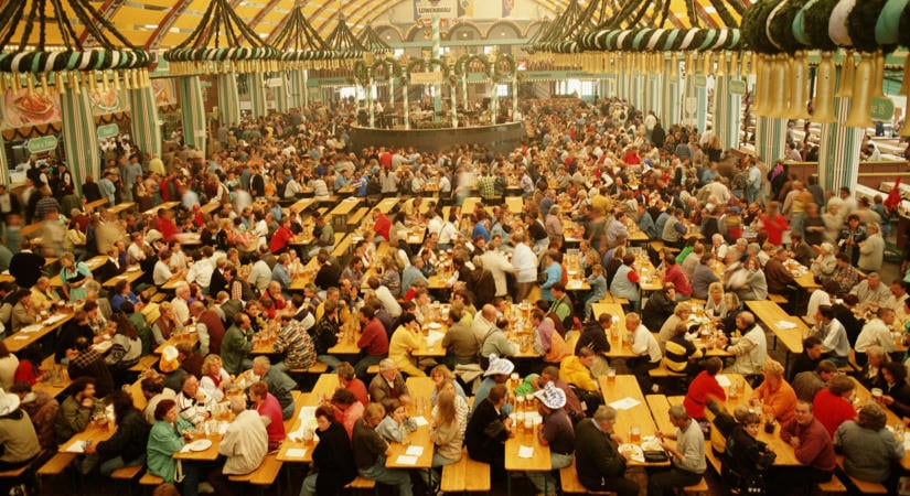 Soha nem voltak még ennyien az Oktoberfesten, 6,7 millió korsó sör fogyott el