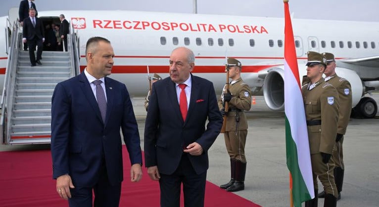 Sulyok Tamás hivatali útjai másfél év alatt 387 millió forintba kerültek