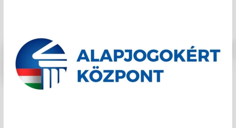 Visszautasítja a jogszabálysértés vádját az Alapjogokért Központ