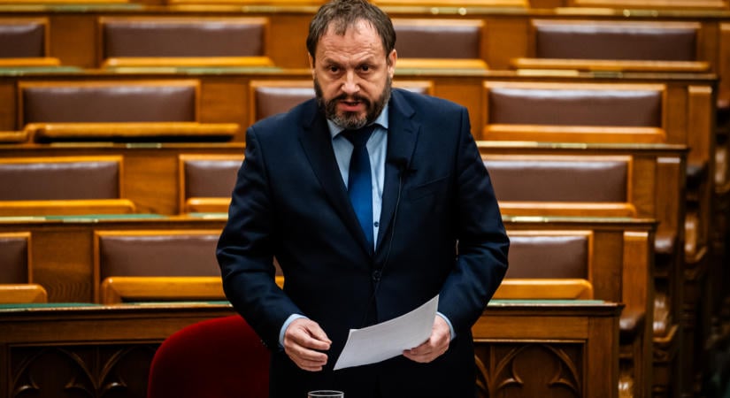 Fontos kérdésekről dönt a kormány Erdőbényén, szakítanak a Fidesz korábbi szokásával