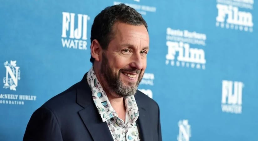 Adam Sandler különleges ajándékot kapott az olasz élvonalban szereplő focicsapattól - videó
