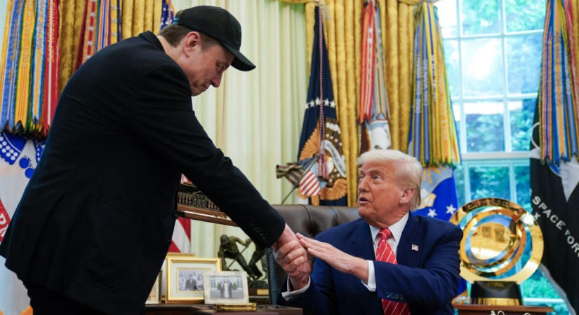 Már most 40 százalékkal többet adakoztak nagyvállalatok az amerikai félidős választásokra, mint a teljes 2024-es elnökválasztási ciklusban