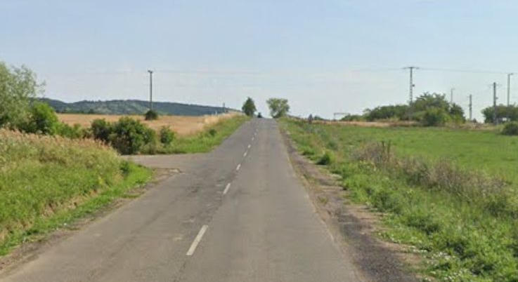Árokba borult egy autó Bodrogkisfaludon