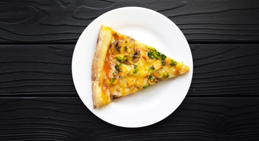Be se tegyük a lábunkat abba a pizzériába, ahol ezt a pizzafeltétet látjuk az étlapon!