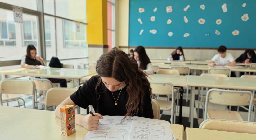 Középiskolai felvételi: utolsó pillanatban módosították a kódokat Maros megyében