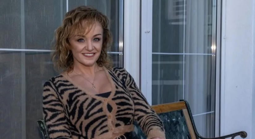 „Nem téged akarlak látni!” – Elmérgesedett a viszony Szandi és a lánya között?