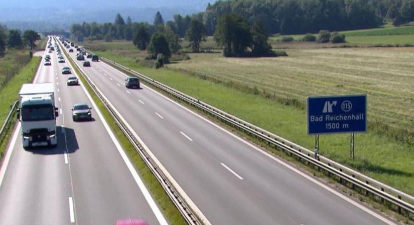 Ausztria áttér a digitális autópálya-matricára, 2027-ben emelkedik az ára