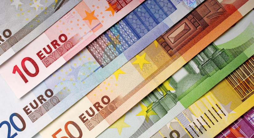 Közel az euróhoz: most eldönthetjük, később milyen bankjegy kerüljön a pénztárcánkba