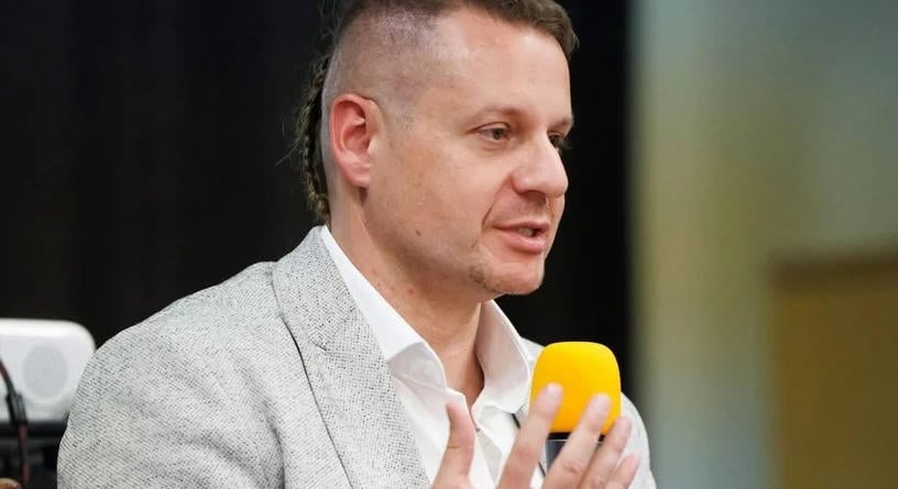 Lemond a mihazánkos Az energiajogász a Médiatanácsbeli tisztségéről