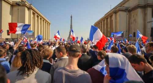 Le Pen örülhet: töretlenül erősödik a Nemzeti Tömörülés