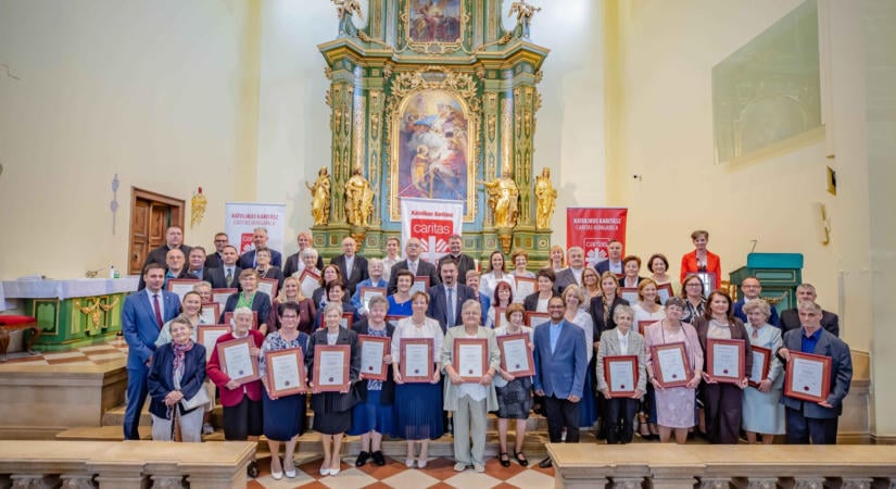 Caritas Hungarica: Önkénteseket díjazott a Katolikus Karitász