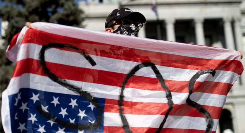 Magához tér-e Amerika? Három forgatókönyvet vázol egy vezető nélküli világnak a New York Times publicistája