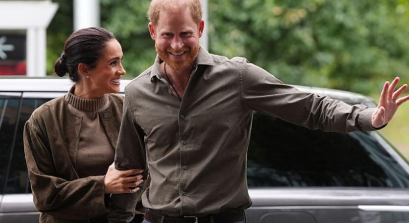 Harry és Meghan visszaköltözik Angliába – Vajon Károly kérésére teszik?